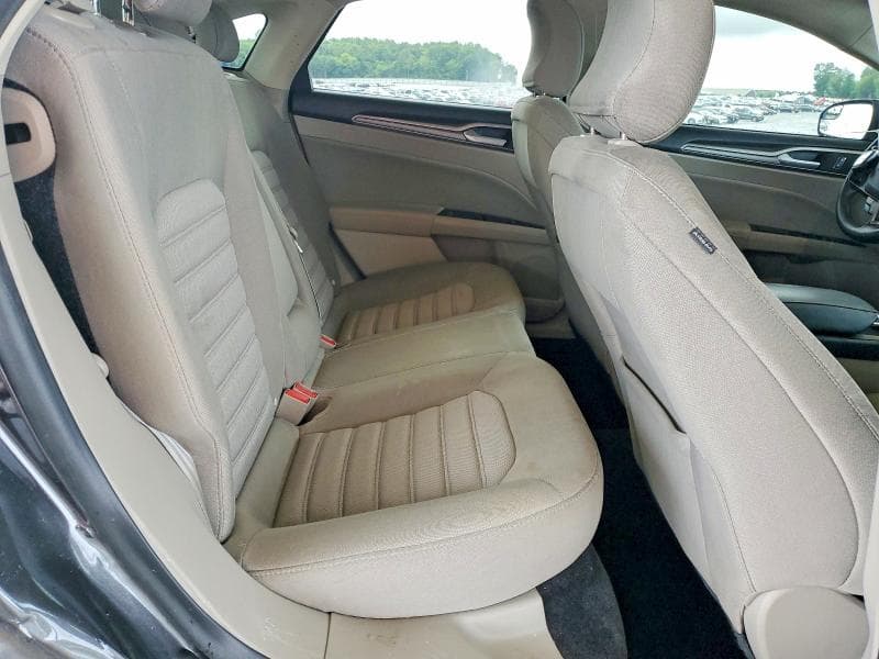 2018 FORD FUSION SE 10