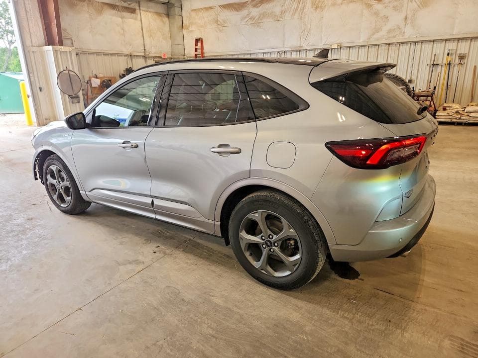 2023 FORD ESCAPE ST LINE 2