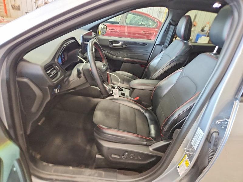 2023 FORD ESCAPE ST LINE 7