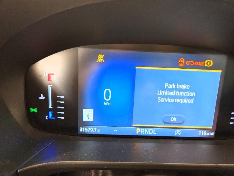 2023 FORD ESCAPE ST LINE 9