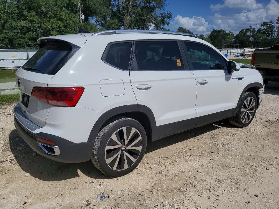 2022 VOLKSWAGEN TAOS SE 3