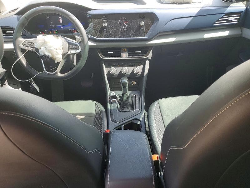 2022 VOLKSWAGEN TAOS SE 8
