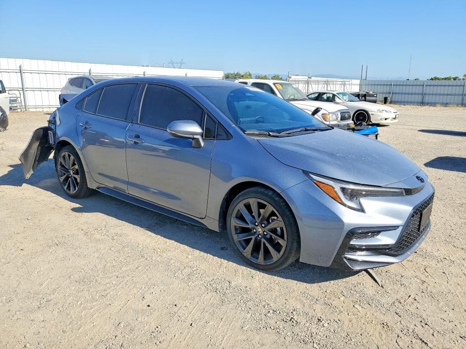 2024 TOYOTA COROLLA XSE 4