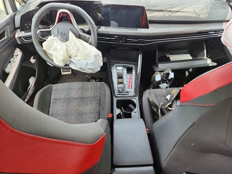 2024 VOLKSWAGEN GTI SE 8