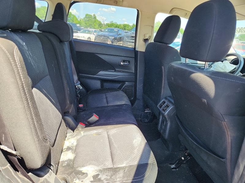 2019 MITSUBISHI OUTLANDER SE 11