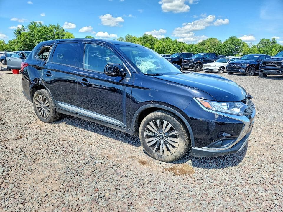 2019 MITSUBISHI OUTLANDER SE 4
