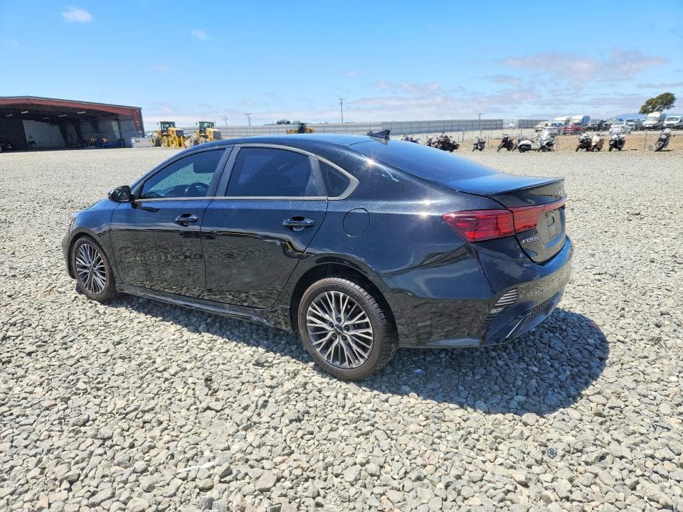 2023 KIA FORTE GT LINE 2