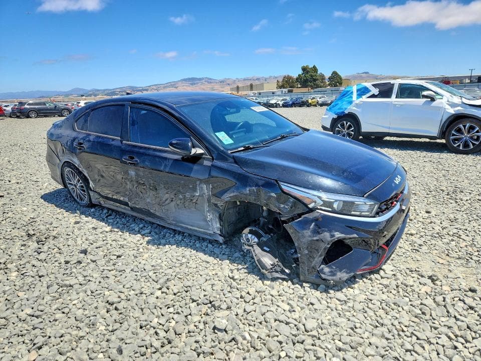 2023 KIA FORTE GT LINE 4