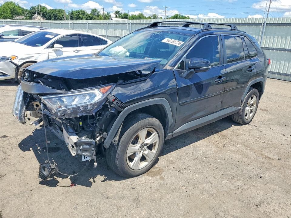 2021 TOYOTA RAV4 XLE - 1