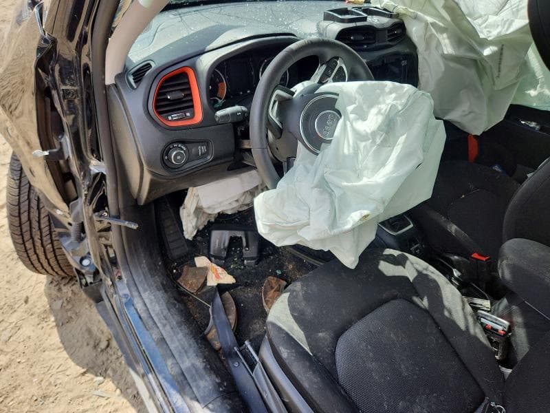 2019 JEEP RENEGADE SPORT 8