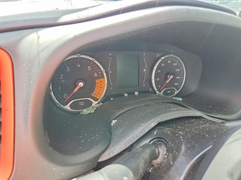 2019 JEEP RENEGADE SPORT 9