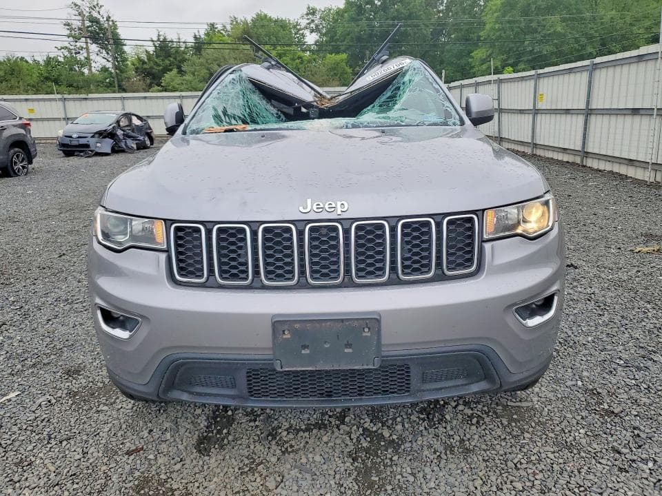 2020 JEEP GRAND CHEROKEE LAREDO 5