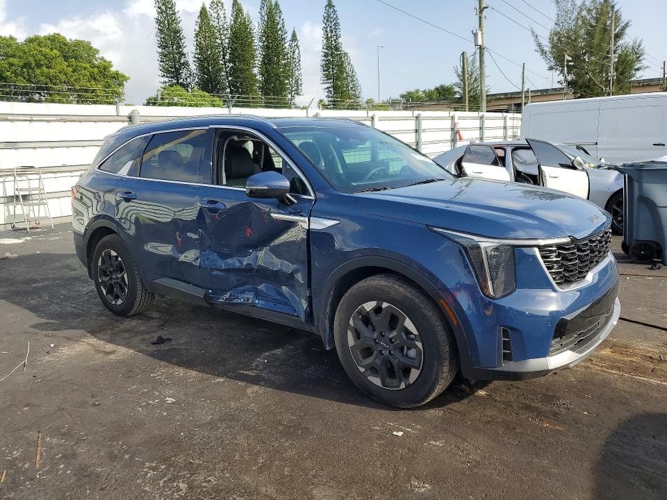 2026 KIA SORENTO S 4