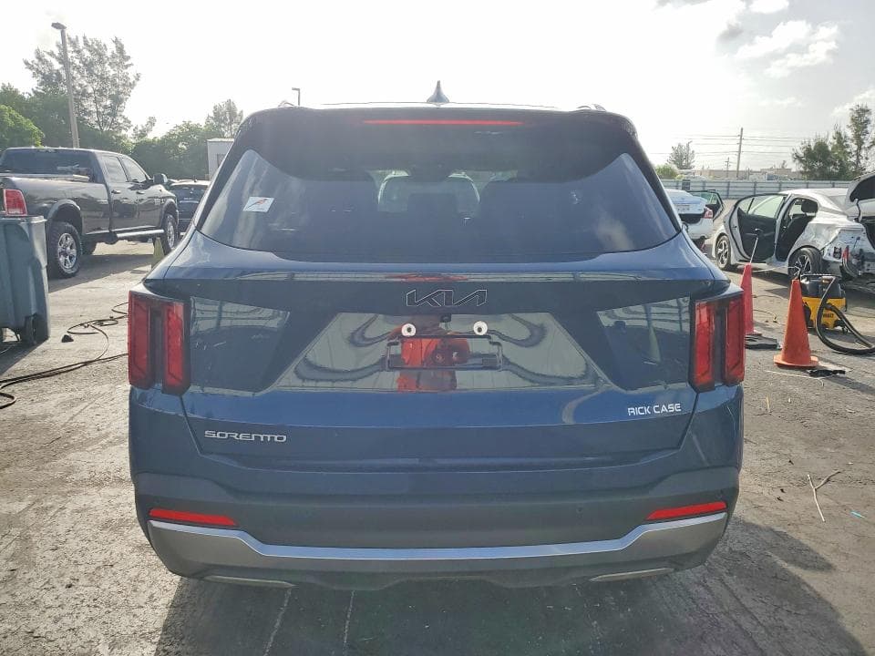 2026 KIA SORENTO S 6
