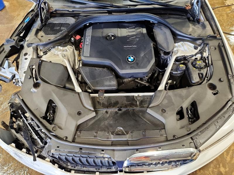 2020 BMW 530 XI 11
