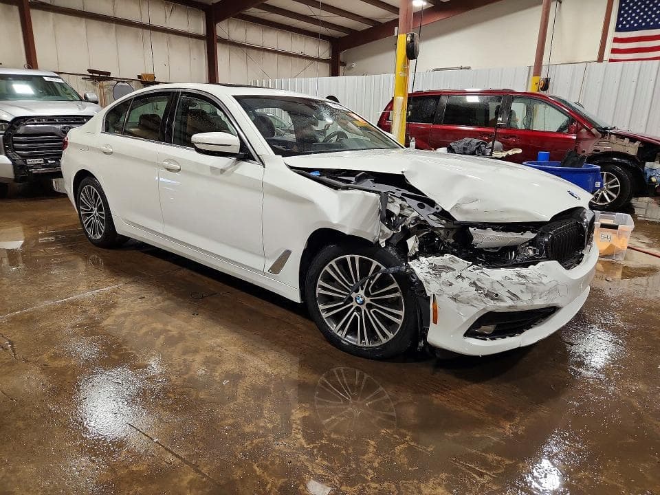 2020 BMW 530 XI 4
