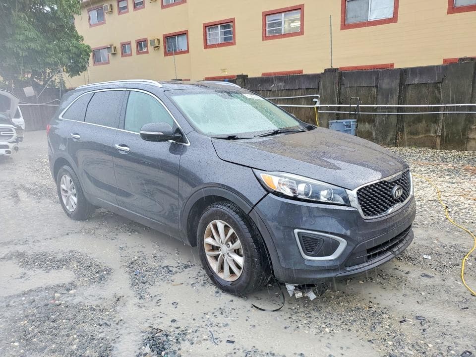2018 KIA SORENTO LX 4
