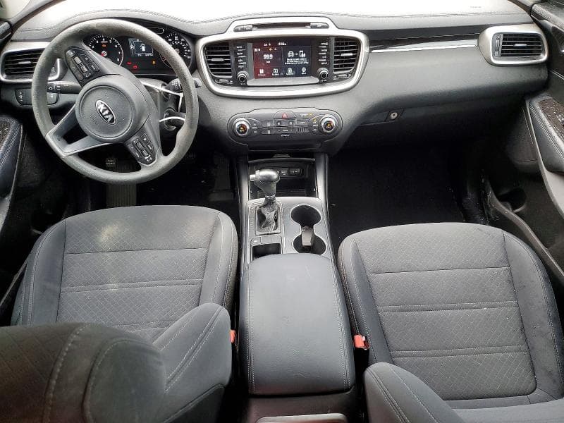 2018 KIA SORENTO LX 8