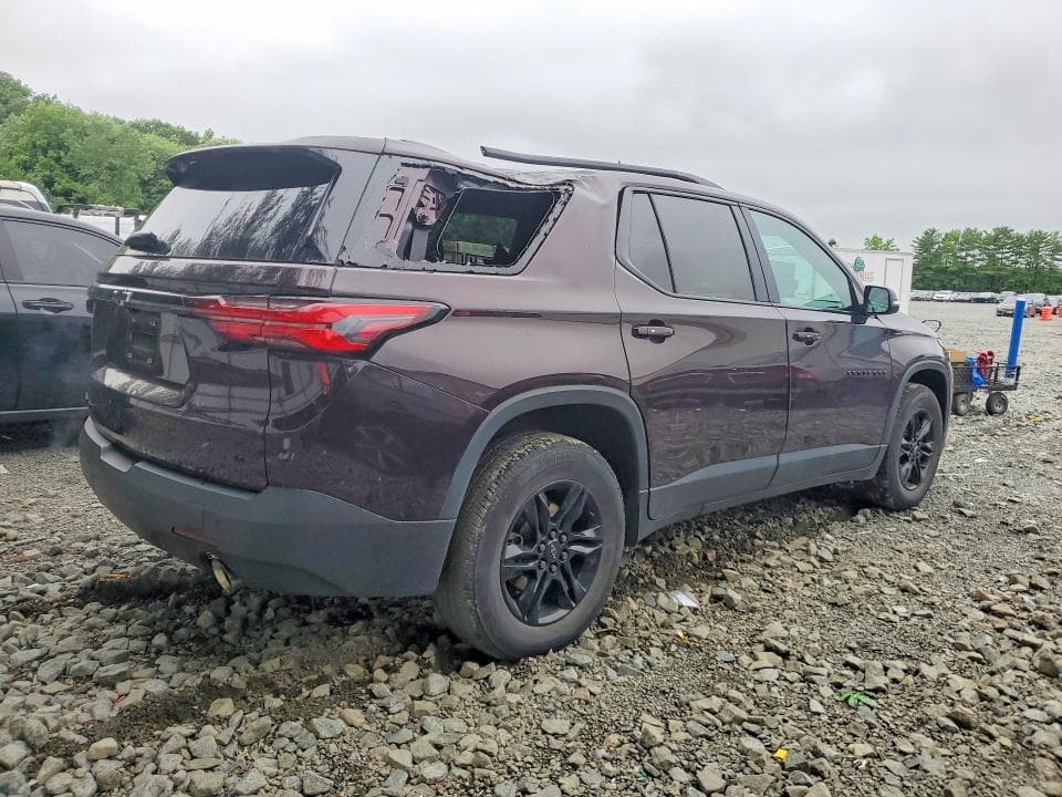 2022 CHEVROLET TRAVERSE LT 3