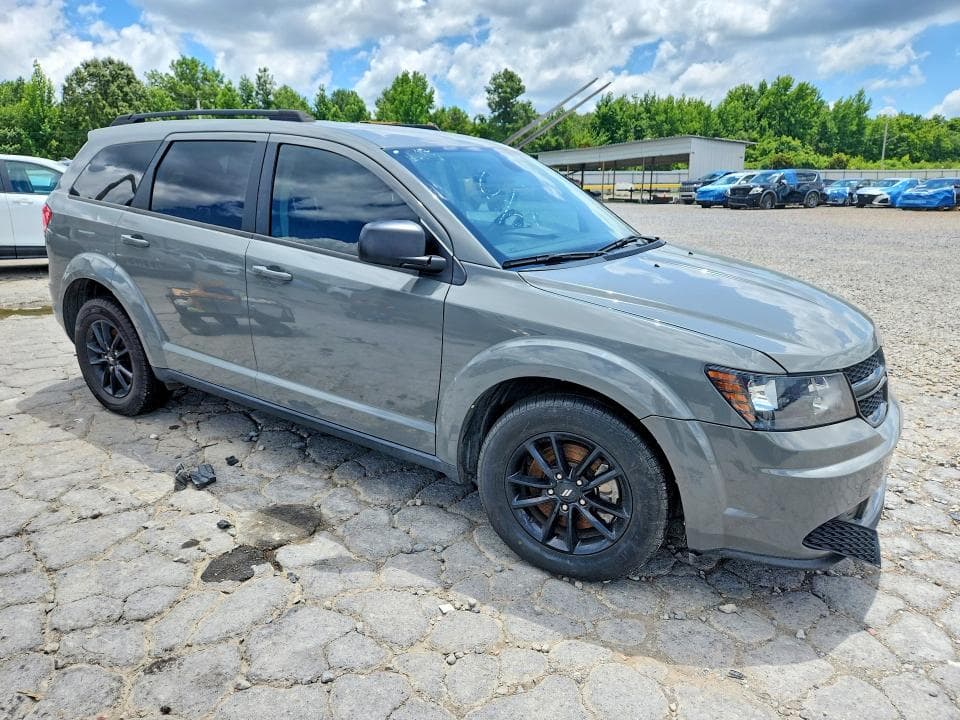 2020 DODGE JOURNEY SE 4