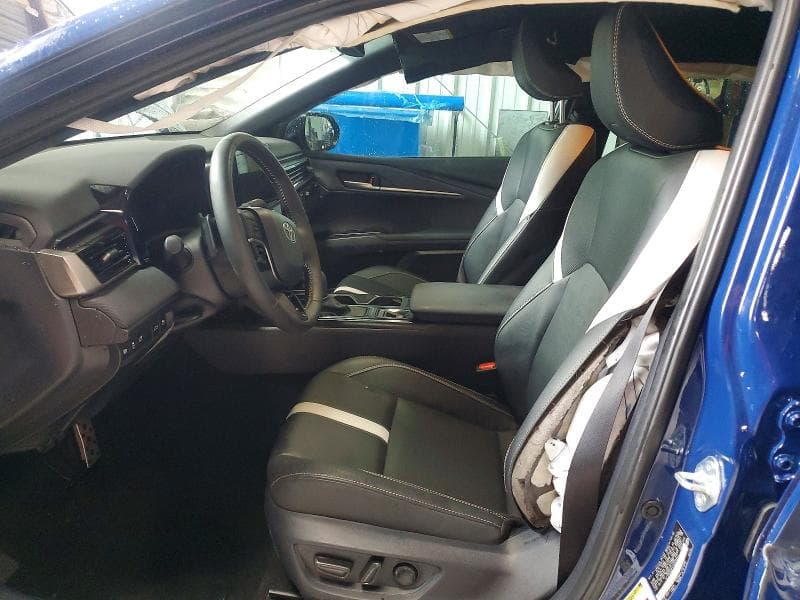 2025 TOYOTA CAMRY SE 7
