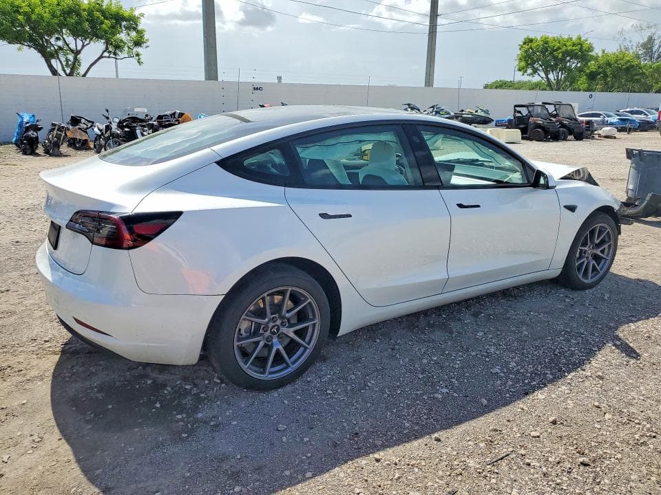 2023 TESLA MODEL 3 3