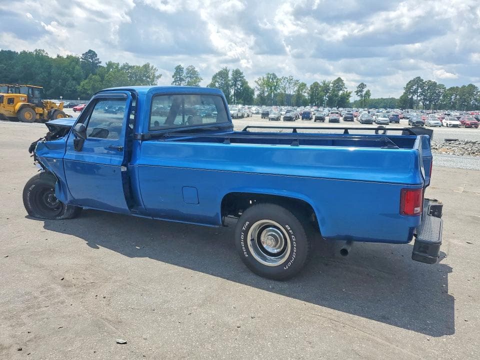 1986 CHEVROLET C10 2