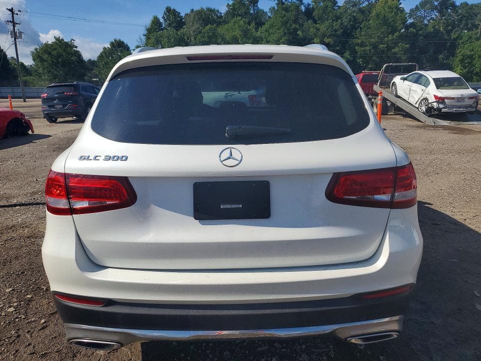 2017 MERCEDES-BENZ GLC 300 300 6