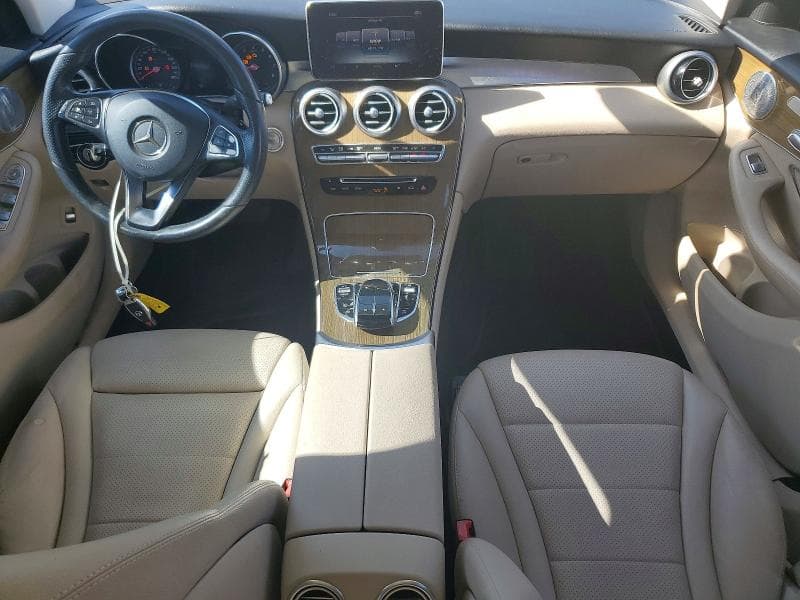 2017 MERCEDES-BENZ GLC 300 300 8