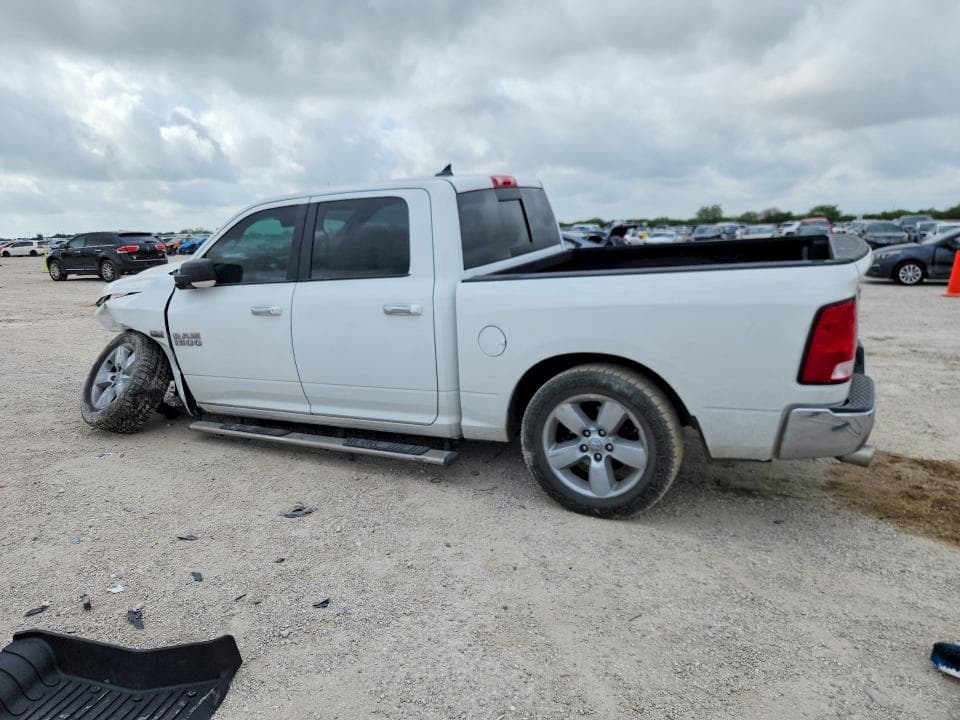 2017 RAM 1500 SLT 2