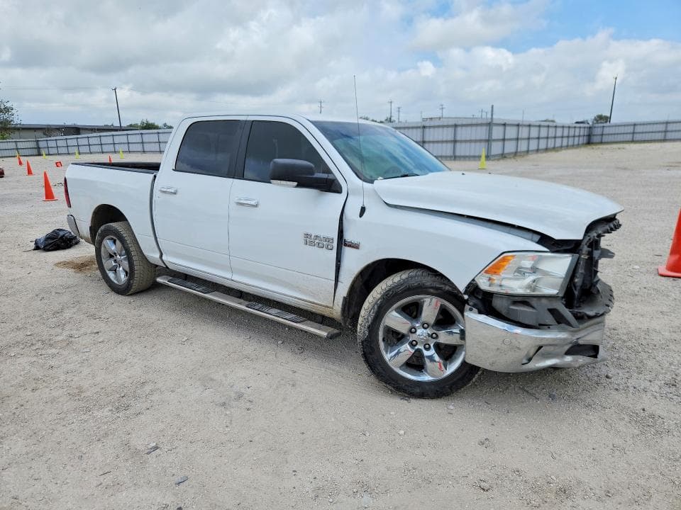 2017 RAM 1500 SLT 4
