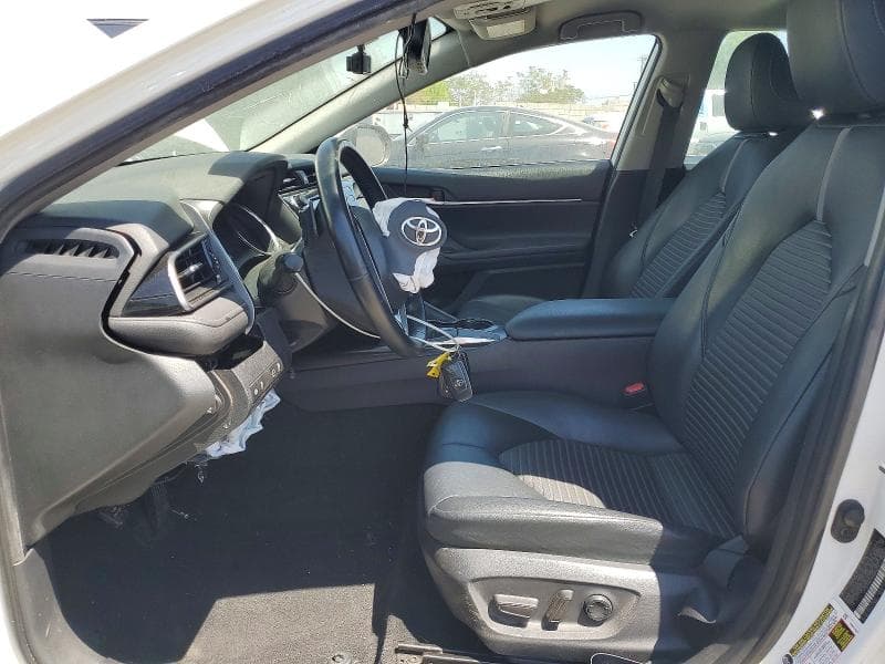 2019 TOYOTA CAMRY SE 7