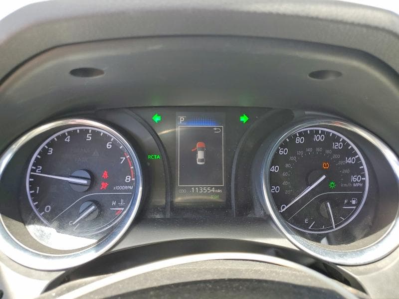 2019 TOYOTA CAMRY SE 9