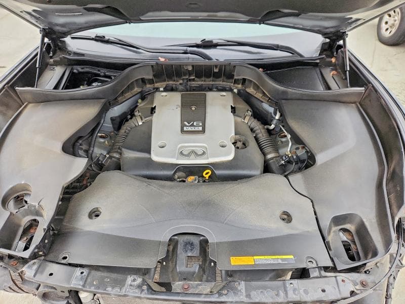 2017 INFINITI QX70 BASE 12