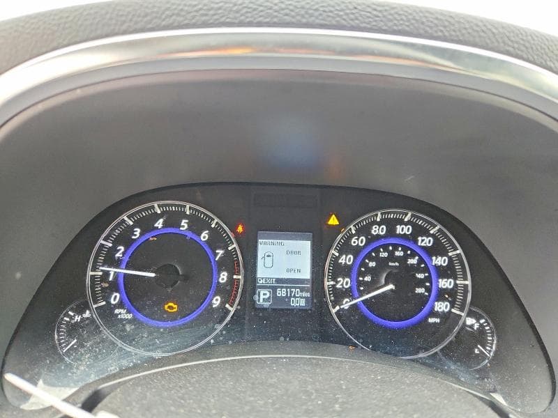 2017 INFINITI QX70 BASE 9