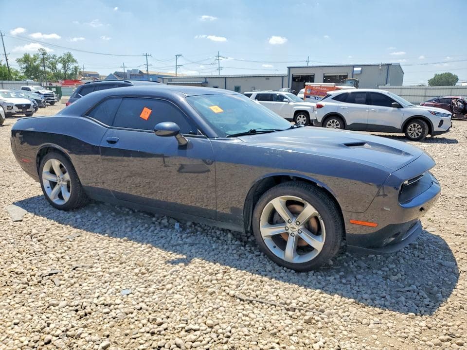 2017 DODGE CHALLENGER SXT 4