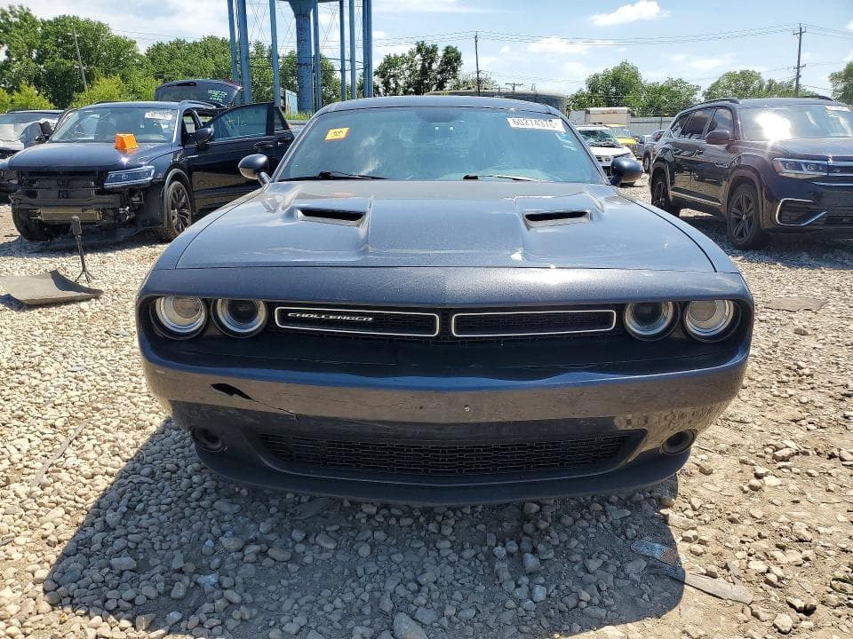 2017 DODGE CHALLENGER SXT 5