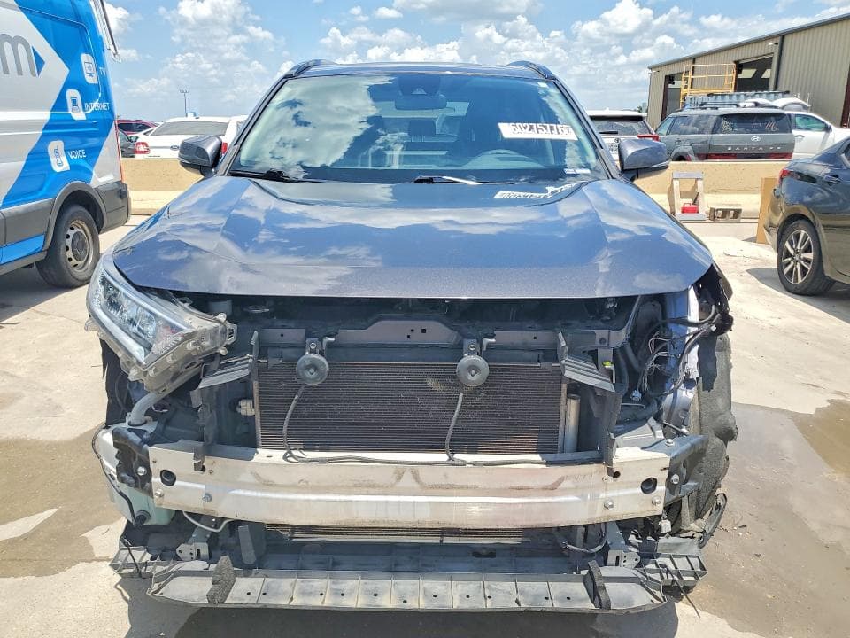 2021 TOYOTA RAV4 XLE PREMIUM 5