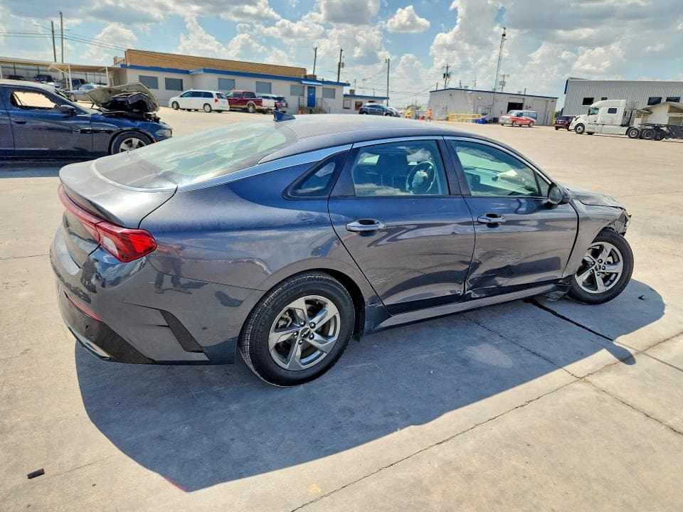 2022 KIA K5 LXS 3