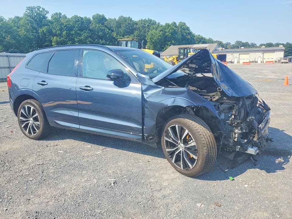 2024 VOLVO XC60 PLUS 4