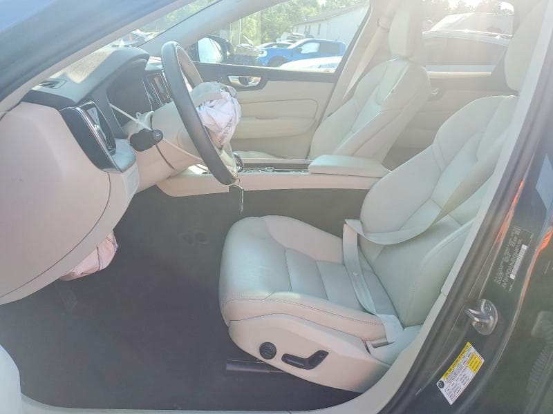 2024 VOLVO XC60 PLUS 7