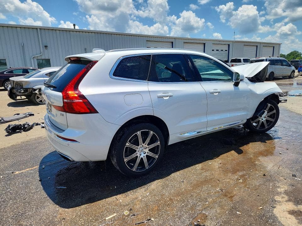 2021 VOLVO XC60 T5 INSCRIPTION 3