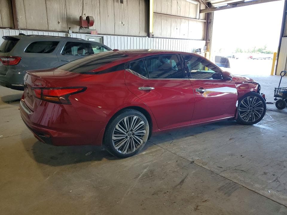 2023 NISSAN ALTIMA SL 3