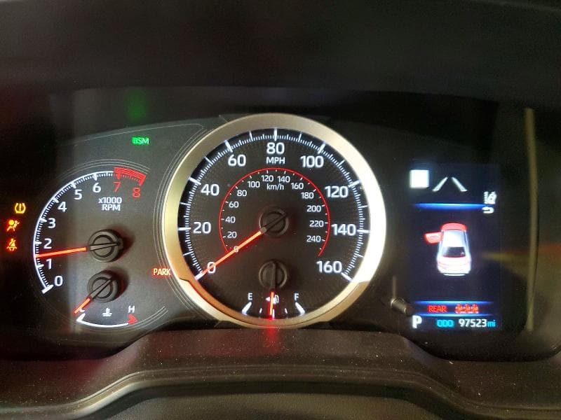 2020 TOYOTA COROLLA SE 9