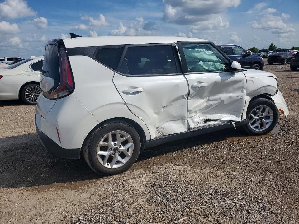 2024 KIA SOUL LX 3