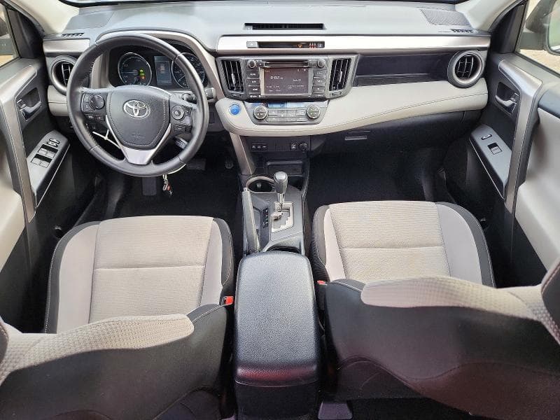 2017 TOYOTA RAV4 HYBRID XLE 8