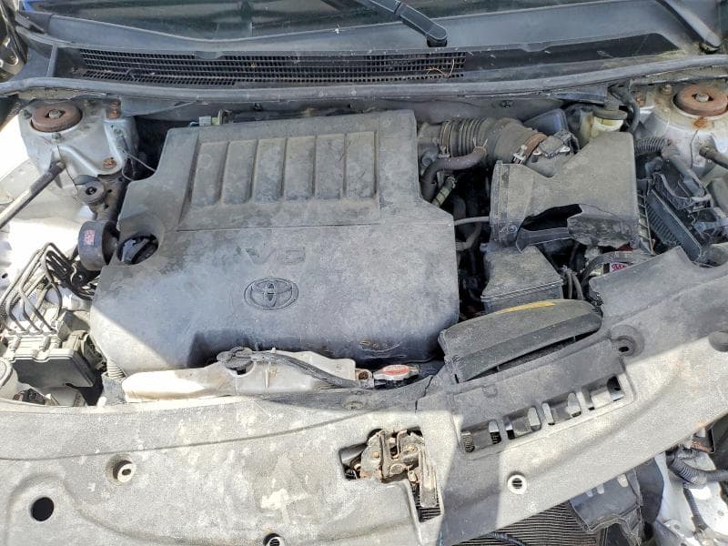 2016 TOYOTA AVALON LIMITED 11