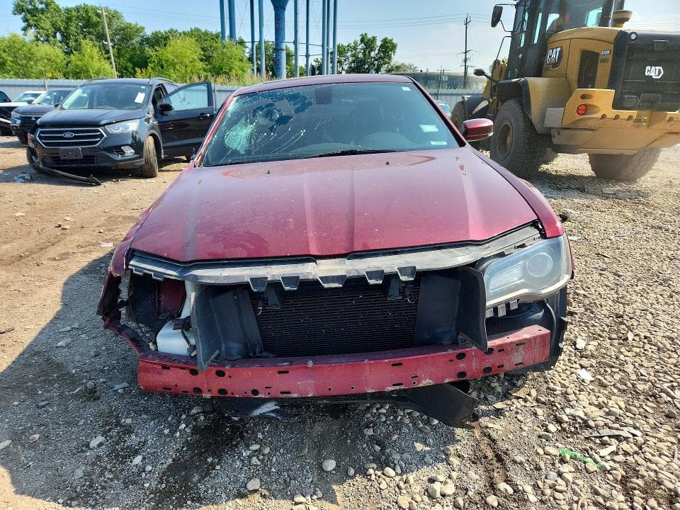 2018 CHRYSLER 300 S 5