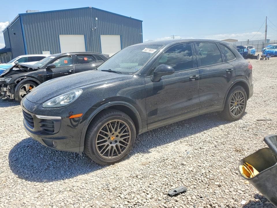 2017 PORSCHE CAYENNE - 1