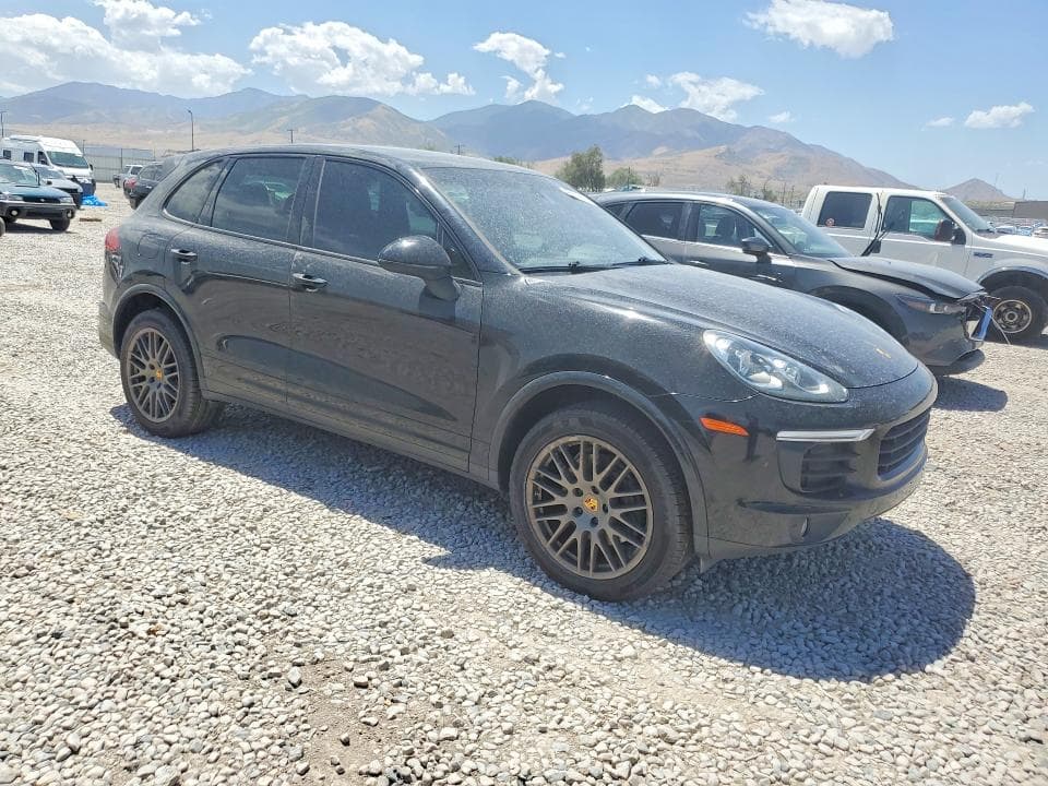 2017 PORSCHE CAYENNE 4